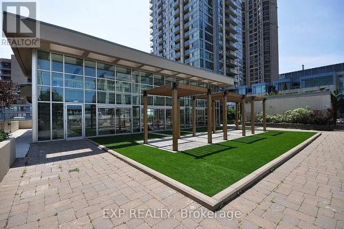 718 - 225 Webb Drive, Mississauga (City Centre), ON - Outdoor