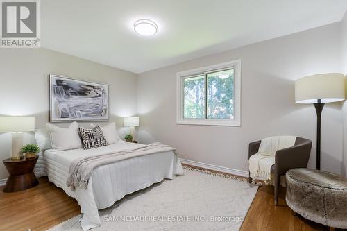 2211 Corsair Road, Mississauga, ON - Indoor Photo Showing Bedroom