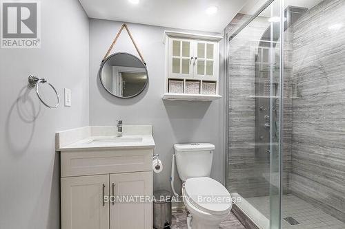 4991 Middlesex Gate, Mississauga (Churchill Meadows), ON - Indoor Photo Showing Bathroom