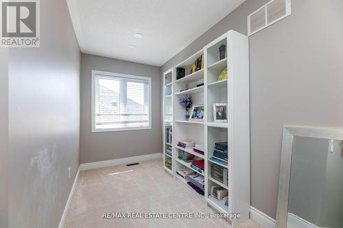 4 Louvain Drive, Brampton (Vales Of Castlemore North), ON - Indoor