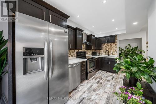 94 - 6950 Tenth Line W, Mississauga (Lisgar), ON - Indoor Photo Showing Kitchen With Stainless Steel Kitchen With Upgraded Kitchen