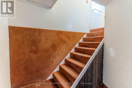 15 Queensbury Road, Fort Erie, ON - Indoor Photo Showing Other Room