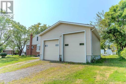 15 Queensbury Road, Fort Erie, ON - Outdoor With Exterior