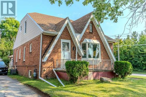 15 Queensbury Road, Fort Erie, ON - Outdoor With Facade