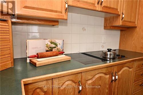 1932 Gore Line, Whitewater Region, ON - Indoor Photo Showing Kitchen