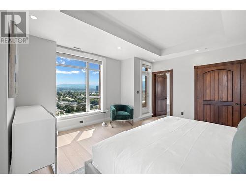 1160 Bernard Avenue Unit# 1701, Kelowna, BC - Indoor Photo Showing Bedroom