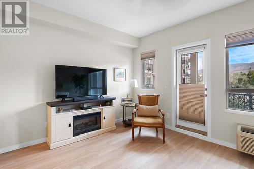 2301 Carrington Road Unit# 104, West Kelowna, BC - Indoor Photo Showing Living Room