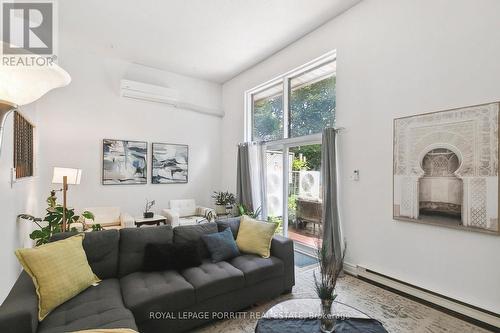 17 - 1415 Fieldlight Blvd Boulevard, Pickering, ON - Indoor Photo Showing Living Room