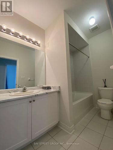 41 Ducharme Drive, Richmond Hill, ON - Indoor Photo Showing Bathroom