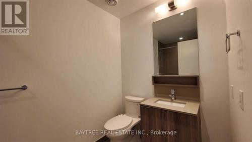 2701 - 5 Buttermill Avenue, Vaughan, ON - Indoor Photo Showing Bathroom