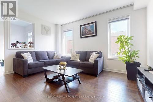 57 Decast Crescent, Markham, ON - Indoor Photo Showing Living Room