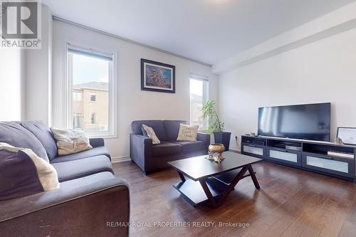 57 Decast Crescent, Markham, ON - Indoor Photo Showing Living Room