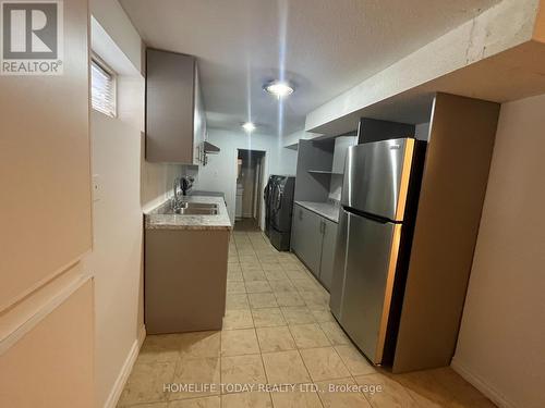 Bsmt - 15 Alanno Way, Vaughan, ON - Indoor Photo Showing Kitchen With Double Sink