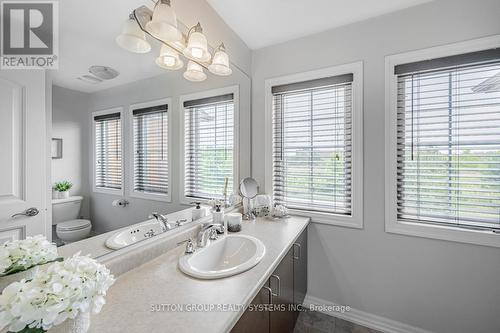 170 Duncan Lane, Milton (Scott), ON - Indoor Photo Showing Bathroom