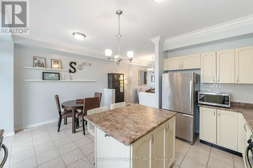 3203 Joel Kerbel Place, Mississauga (Applewood), ON - Indoor Photo Showing Kitchen