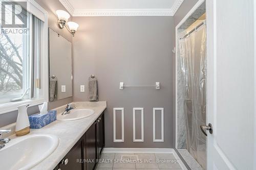 3203 Joel Kerbel Place, Mississauga, ON - Indoor Photo Showing Bathroom