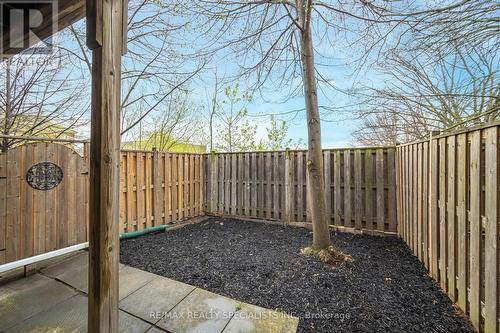 3203 Joel Kerbel Place, Mississauga (Applewood), ON - Outdoor