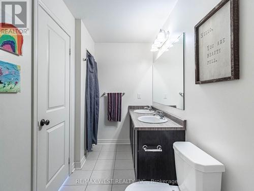 64 Boyces Creek Court, Caledon, ON - Indoor Photo Showing Bathroom