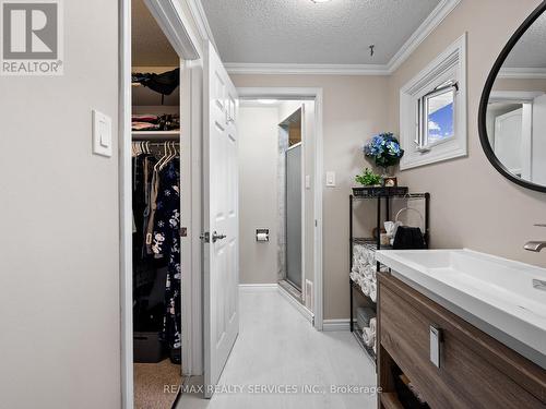 15 Garden Avenue, Brampton (Brampton West), ON - Indoor Photo Showing Other Room