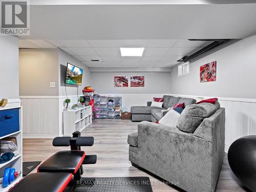 15 Garden Avenue, Brampton, ON - Indoor Photo Showing Basement