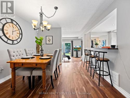 15 Garden Avenue, Brampton, ON - Indoor Photo Showing Dining Room