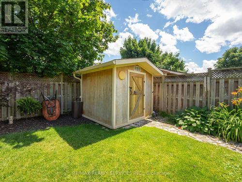 15 Garden Avenue, Brampton, ON - Outdoor