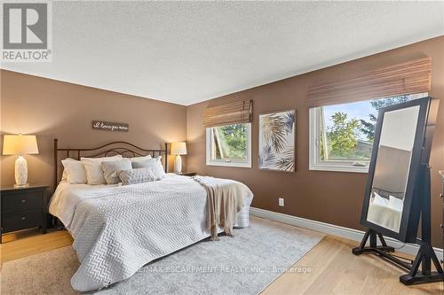 3061 Keynes Crescent, Mississauga (Meadowvale), ON - Indoor Photo Showing Bedroom