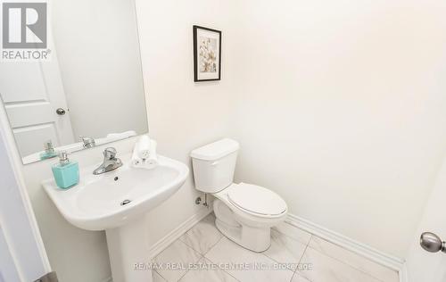 14 Arrowview Drive, Brampton (Northwest Brampton), ON - Indoor Photo Showing Bathroom