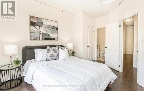 14 Arrowview Drive, Brampton (Northwest Brampton), ON - Indoor Photo Showing Bedroom