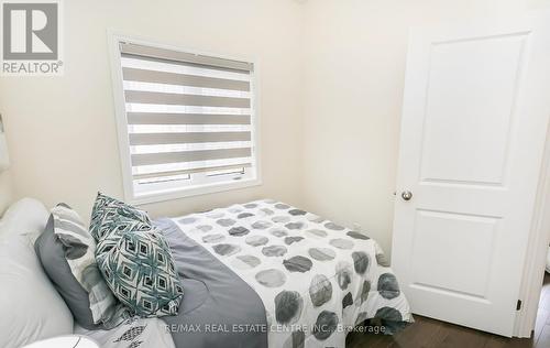 14 Arrowview Drive, Brampton (Northwest Brampton), ON - Indoor Photo Showing Bedroom