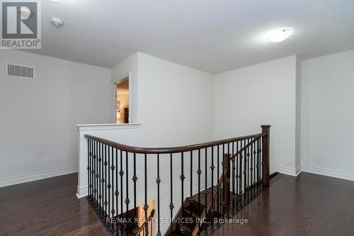 28 Stonegate Avenue, Mono, ON - Indoor Photo Showing Other Room