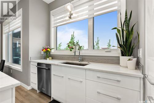 10 Princeton Drive, White City, SK - Indoor Photo Showing Kitchen