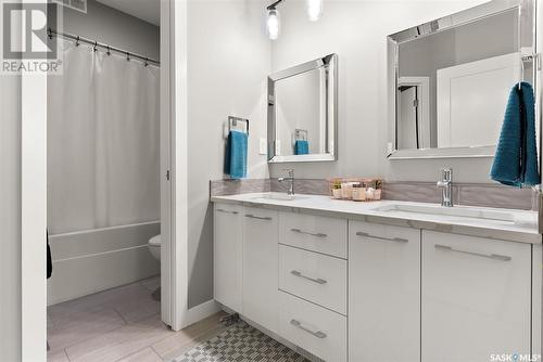 10 Princeton Drive, White City, SK - Indoor Photo Showing Bathroom