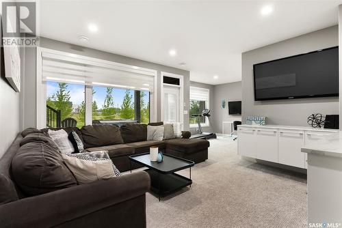 10 Princeton Drive, White City, SK - Indoor Photo Showing Living Room