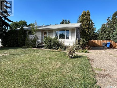 1627 Mackenzie King Crescent, North Battleford, SK - Outdoor