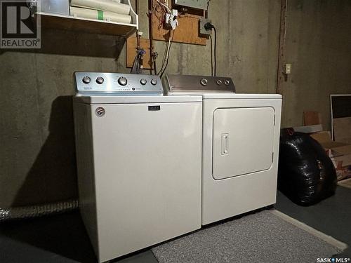 1627 Mackenzie King Crescent, North Battleford, SK - Indoor Photo Showing Laundry Room