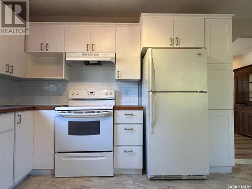 1627 Mackenzie King Crescent, North Battleford, SK - Indoor Photo Showing Kitchen