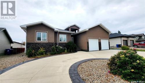 9 Park Boulevard, Melville, SK - Outdoor With Facade