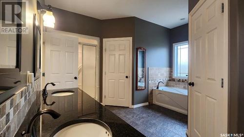 9 Park Boulevard, Melville, SK - Indoor Photo Showing Bathroom