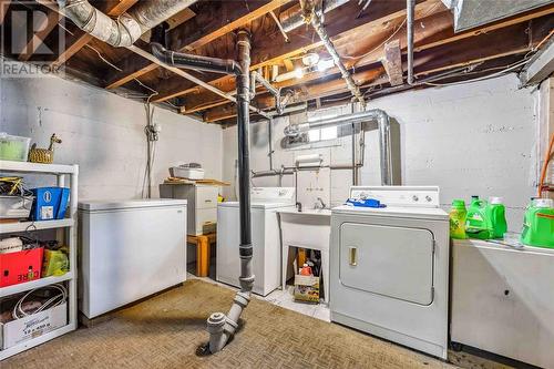 513 Lydia Street, Sarnia, ON - Indoor Photo Showing Laundry Room