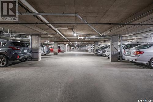 116 910 Heritage View, Saskatoon, SK - Indoor Photo Showing Garage