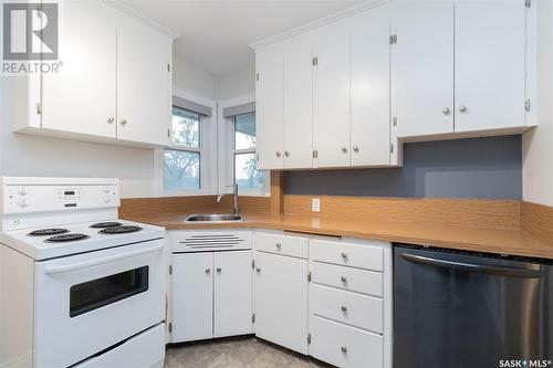 122 Main Street, Saskatoon, SK - Indoor Photo Showing Kitchen