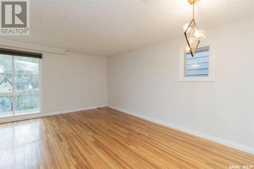 122 Main Street, Saskatoon, SK - Indoor Photo Showing Kitchen