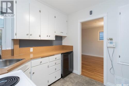 122 Main Street, Saskatoon, SK - Indoor Photo Showing Kitchen