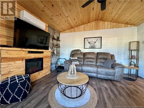 1075 Victoria Street, Saint-Jacques, NB - Indoor Photo Showing Living Room With Fireplace