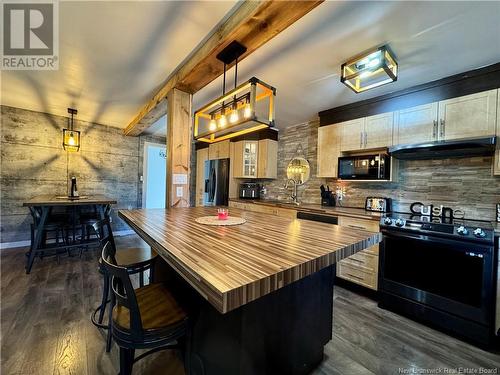 1075 Victoria Street, Saint-Jacques, NB - Indoor Photo Showing Kitchen