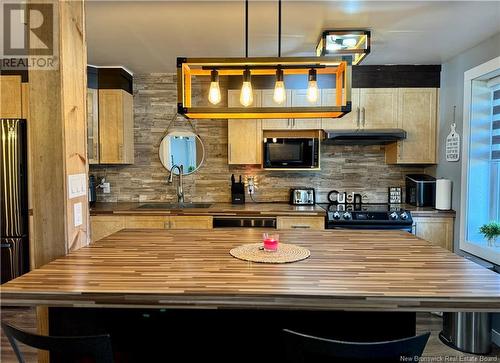 1075 Victoria Street, Saint-Jacques, NB - Indoor Photo Showing Kitchen