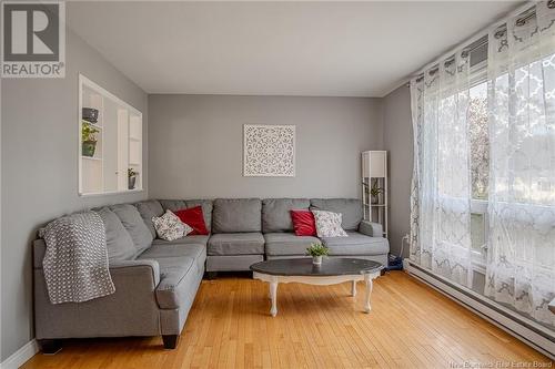 826 Danells Drive, Saint John, NB - Indoor Photo Showing Living Room