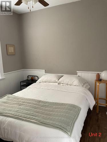 423 Central Avenue, London, ON - Indoor Photo Showing Bedroom