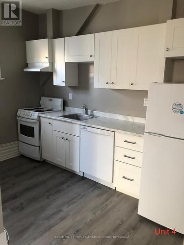 423 Central Avenue, London, ON - Indoor Photo Showing Kitchen